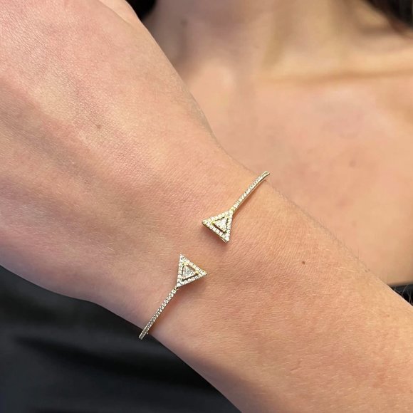 Messika Jewelry - Messika 0.62Cttw Skinny Thea Diamond Open Bracelet 18K Yellow Gold Size: Medium